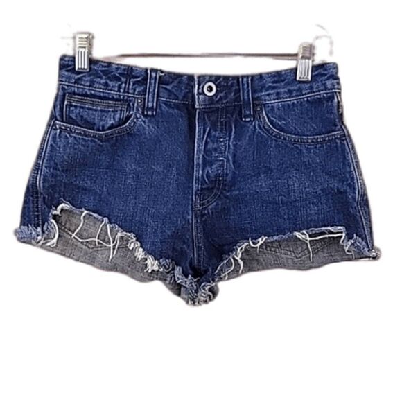 FREE PEOPLE, Denim Cutoff Shorts In Rinse Wash- Size 26 - Picture 1 of 6
